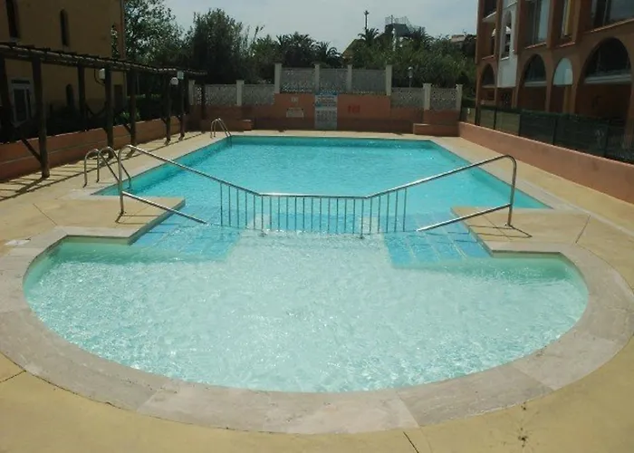 Апартаменты Alcove Rez De Jardin Proche Aqualand Pour 5 Pers - Fr-1-607-34 Агд